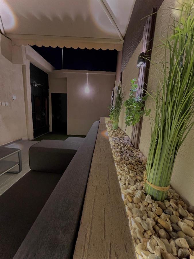 Villa استديو مع جلسة خارجية بدخول ذكي Riad Exterior foto